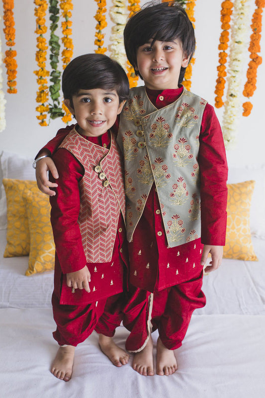 Boy Bundi Set Reversible Maroon Floral
